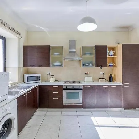 Beautiful 3 Bed Rm Apartment Close To Sea And Best Of Sliema Exterior photo