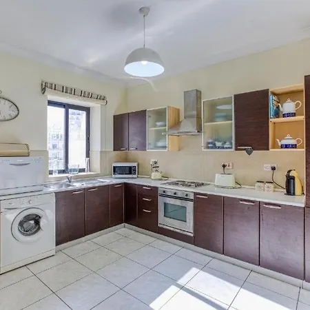 Beautiful 3 Bed Rm Apartment Close To Sea And Best Of Sliema Exterior photo