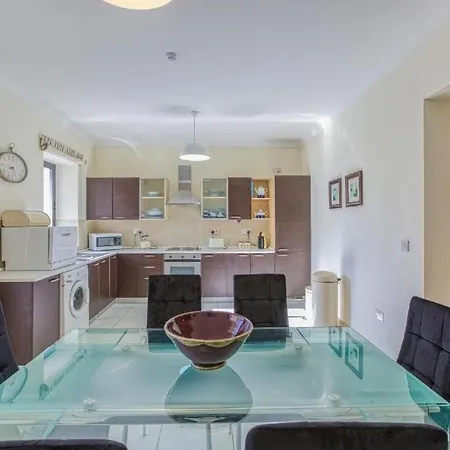 Beautiful 3 Bed Rm Apartment Close To Sea And Best Of Sliema Exterior photo