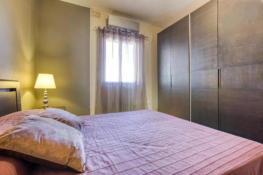 Beautiful 3 Bed Rm Close To Sea And Of Apartment *